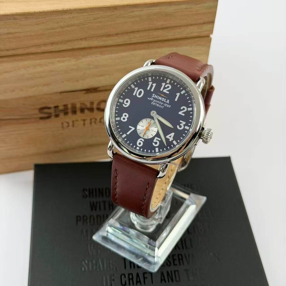 New Shinola 41mm Runwell Midnight Blue Dial Leather Strap Men’s Quartz Watch