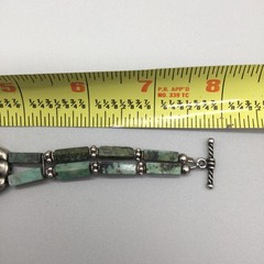 Legacy Womens 26mm Watch Green Stone Bead Bracelet Toggle New Battery 7.75″