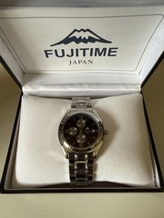 Fujitime Men’s Quartz Chronograph Date Watch Black Dial Silver Bracelet Box