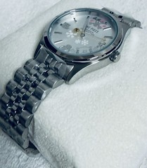 Seiko One Piece Tony Tony Chopper Sakura Memory Limited Edition Watch Mint Japan