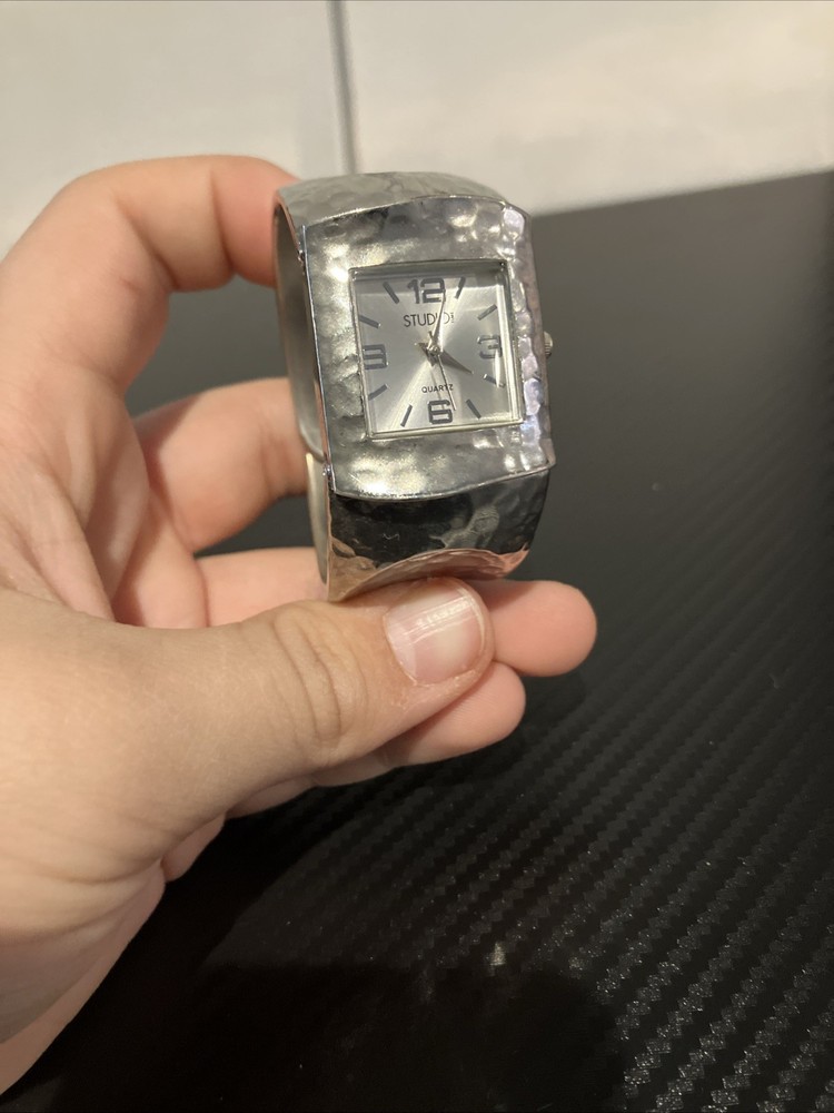 Studio Time STD2558 Hammered Quartz Women’s Watch – Bad Battery