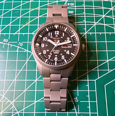 Seiko 5 Automatic SNZG13J Men’s Watch 100m 42mm on Bracelet Sapphire Crystal