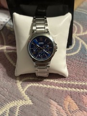 Casio Men’s Blue Sunburst Dial Quartz Date Water-Resistant Watch Box/Manual