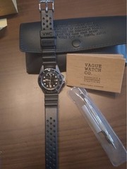 VAGUE WATCH Co. Diver’s Son Rubber Strap Vintage Diving Watch 36mm From Japan