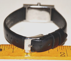 GUCCI 1600 Stainless Steel 83003L & Black Leather Quartz Watch *NEEDS BATTERY