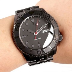 41mm NH36 Date Week Black PVD Case 200M Diving Automatic Men Watch Steel Strap