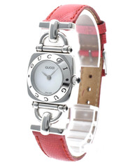 [Exc+5] Gucci 6300L Horsebit White Dial Silver Red Quartz Women’s Watch JAPAN