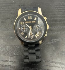 Michael Kors 51202 Women’s Chronograph Date Quartz Watch Black Dial 39mm 100m