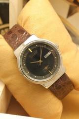 Vintage Citizen Automatic Black Dial Wrist Watch For Men’s Japan Movement 8200.