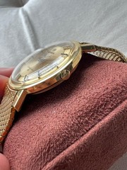 Omega Constellation yellow gold vintage chronometer wrist watch Ref. 168.004
