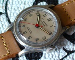 VINTAGE 1940’S MENS WELSBRO 7 JEWELS SWISS MADE WATCH WITH BOX IN GOOD CONDITION