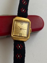 VINTAGE WOMEN’S USSR RUSSIAN WATCH LUCH 17 JEWELS GOLD AU PLATED 12.5 NR MICRONS