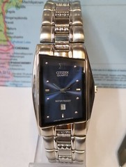 QUARTZ BLUE DIAL 1012-S018811 JAPAN UNISEX ADULTS FULL WORKING ALL ORG.