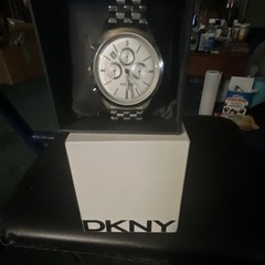 DKNY Mens Chronograph Quartz Wristwatch White Dial Silver Bracelet w/ Box