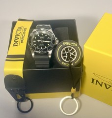 BUNDLE Invicta Pro Diver 9110 Men Automatic NH35A Watch W/ 2 Racing Keychains
