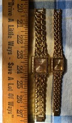 New Unused Pair Futura Men & Woman His & Hers Gold Nugget Quartz Watch Japan Mov