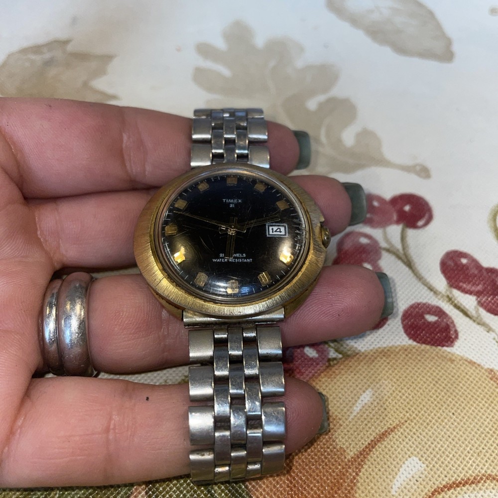 Vintage 1972 Timex UFO 21-Jewels Wrist Watch – Works – Manual Wind – Gold Tone