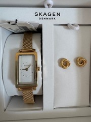 Skagen Womens Gold Watch and Earring Gift Set SKW1158SET
