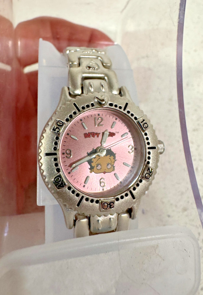 Vintage Betty Boop Womens Analog Quartz Watch Pink Dial NOS Needs Battery SLT270