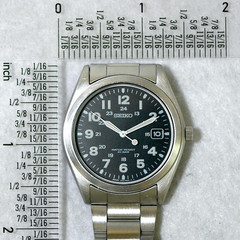 SEIKO SPIRIT 7N42-8260 Luminous Date Military Men’s Field Watch 2011 Japan