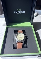 Glycine Airman GL0149 Quartz GMT Cream Dial 42mm Original Box & Strap