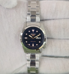 Seiko 5 Sports SKX Series SRRA007 Navy Blue Dial 28mm New Full Set Women’s Watch