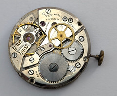 Vintage ONSA 17 Jewels Swiss Manual Wind Men’s 27mm Watch Movement PARTS REPAIR