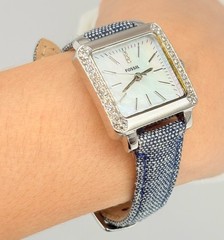 Women’s FOSSIL Wrist Watch……….Reloj de Mujer Marca FOSSIL
