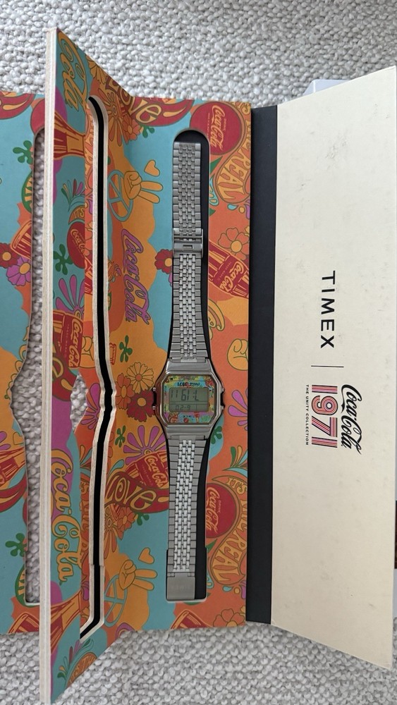 New Limited Edition Timex T80 X Coca-Cola 1971 Unity Collection TW2V25900
