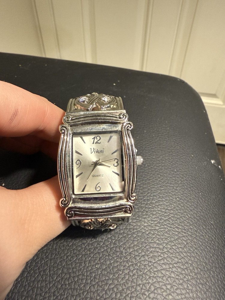 Vintage Vivani by Accutime Lady’s Watch Decorative Cuff Band – Beautiful