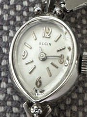 Vintage Elgin Teardrop Ladies Mechanical Wristwatch Runs & Keeps Time