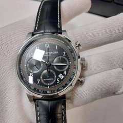 Baume et Mercier Capeland 42mm Steel Black Dial Automatic Mens Watch MOA10084