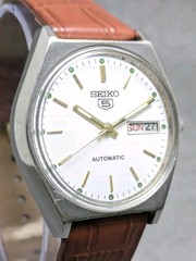 Vintage Seiko 5 automatic Day Date Movement No.6309A Japan made men’s watch.