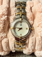 GORGEOUS ESQ DIAMOND MOVADO SWISS LADIES WATCH MOTHER OF PEARL