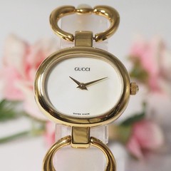 GUCCI 1600 shell bangle watch wristwatch H929