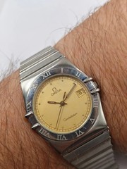 Omega Constellation Manhattan Quartz Champagne Dial Date Original