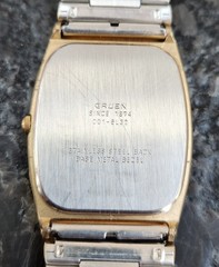 Gruen Japan Movement 001-6L32 Tank Gold Wristwatch Tested Working 28mm Unisex