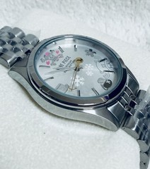 Seiko One Piece Tony Tony Chopper Sakura Memory Limited Edition Watch Mint Japan