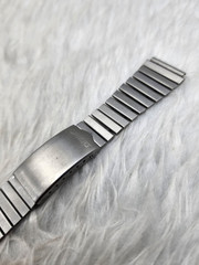 tainless Steel Mesh Watch Band Silver Tone Bracelet with Fold Over Clasp