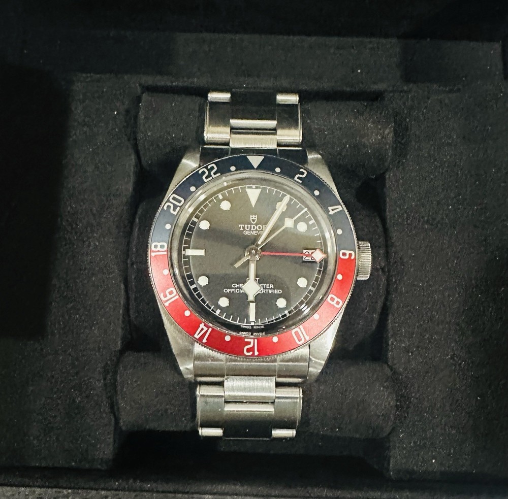 TUDOR Black Bay GMT 79830RB Pepsi