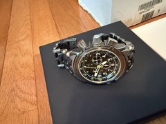 Rare Oakley 12 Gauge Men’s Quartz Chronograph Carbon Dial w/ Box Manual
