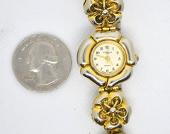 Vintage LA Express Womens Watch Gold Tone Flower Charm Link Bracelet Floral Dial