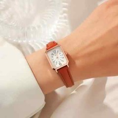 Fashion Square Quartz Watch Pu Leather Strap Zinc Alloy Case Women Gift