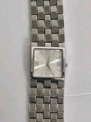 Beautiful FMD Ladies Square Luxury Style Quartz Watch Checkerboard Pattern Runs