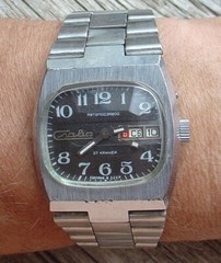 VINTAGE SOVIET SLAVA “TANK” 2427 AUTOMATIC WATCH 27 jewels BLACK DIAL SERVICED
