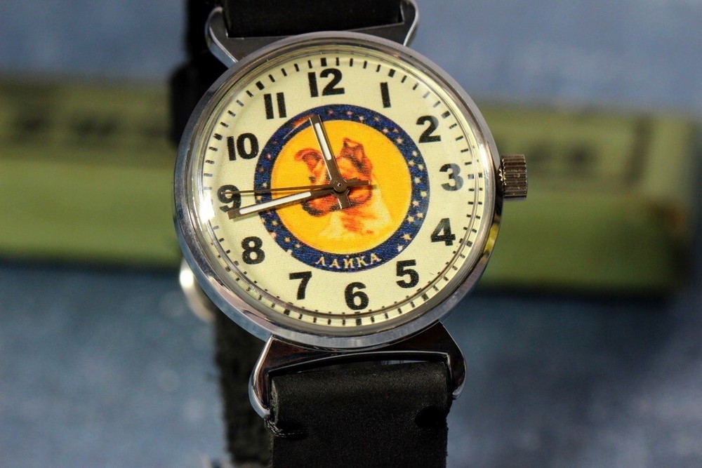 Soviet wrist watch RAKETA Laika Dog-astronaut cool watch from the former USSR