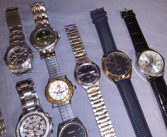 Lot of Large Size Mostly Mens Watches Many Maker Names Not Tested