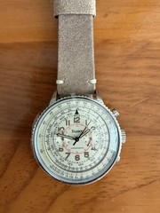 The Stauer 35770 (Co-Pilot Men’s Watch) Beige Dial Leather Strap