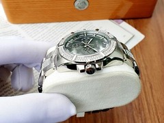 New Bulova Men’s Stainless Steel Crystal Watch 96C126 Silver