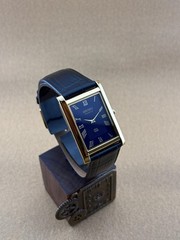 RARE GOLD BLUE Vintage Seiko Slim Quartz Men’s Wrist Watch